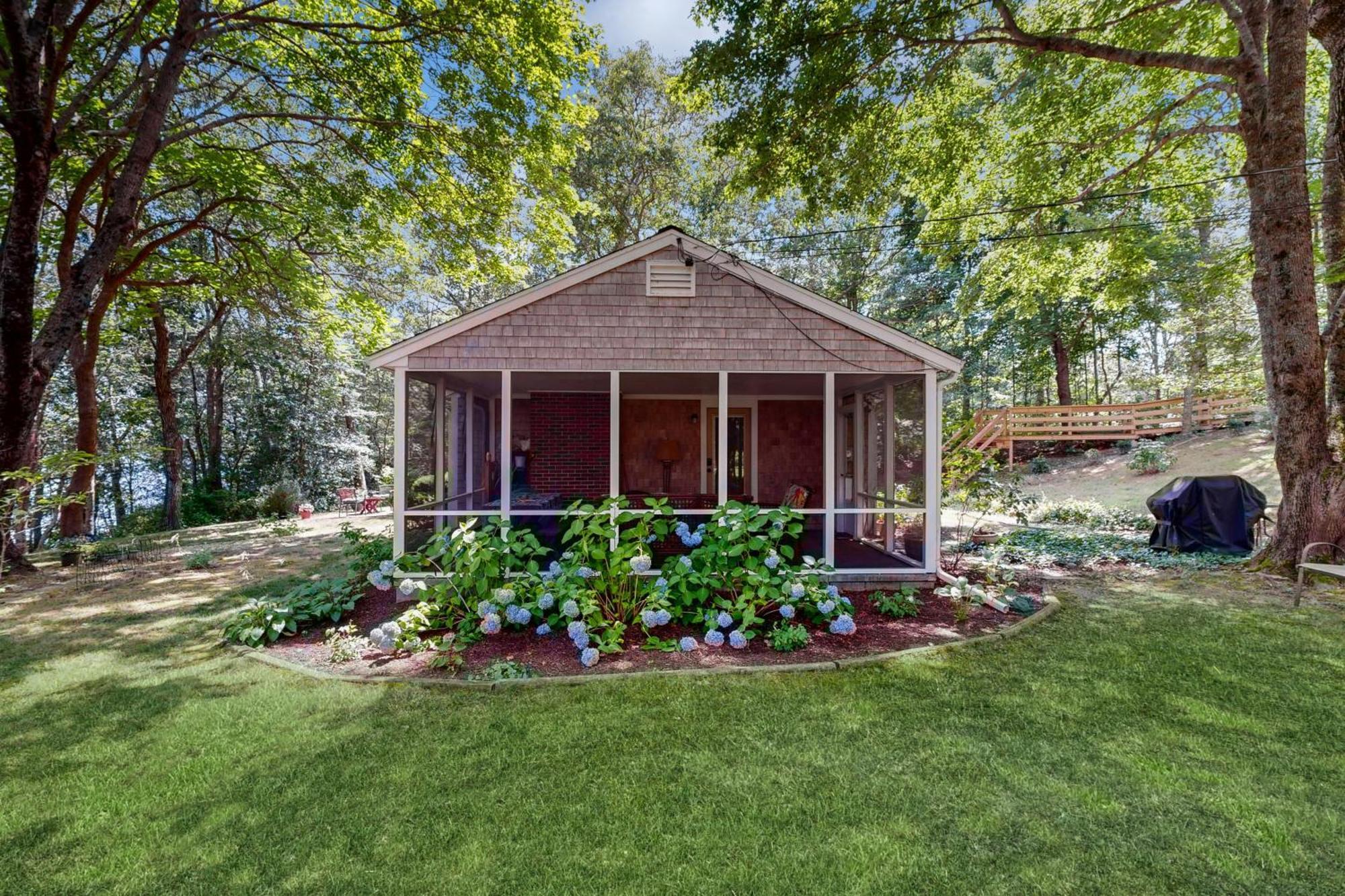 Pickerel Cove Cottage ماشبي المظهر الخارجي الصورة